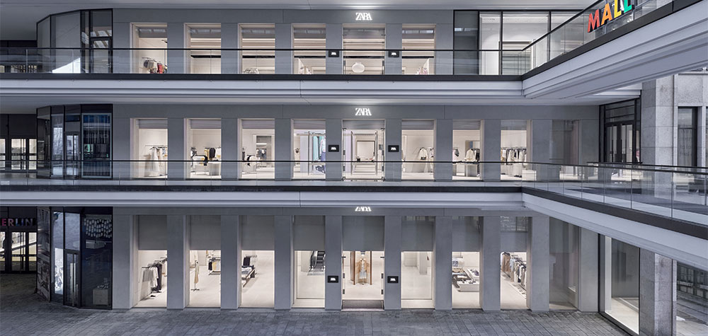 Große Wiederöffnung nach Umabau - Zara in der Mall of Berlin jetzt auf 3 Etagen Große Wiederöffnung nach Umabau - Zara in der Mall of Berlin jetzt auf 3 Etagen